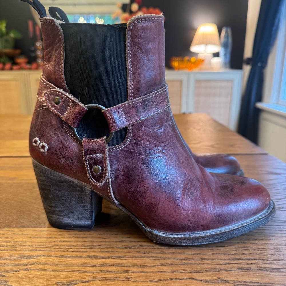 BED STU Burgundy Distressed Harness  Boot Strap Heel Cobbler Series Western‎